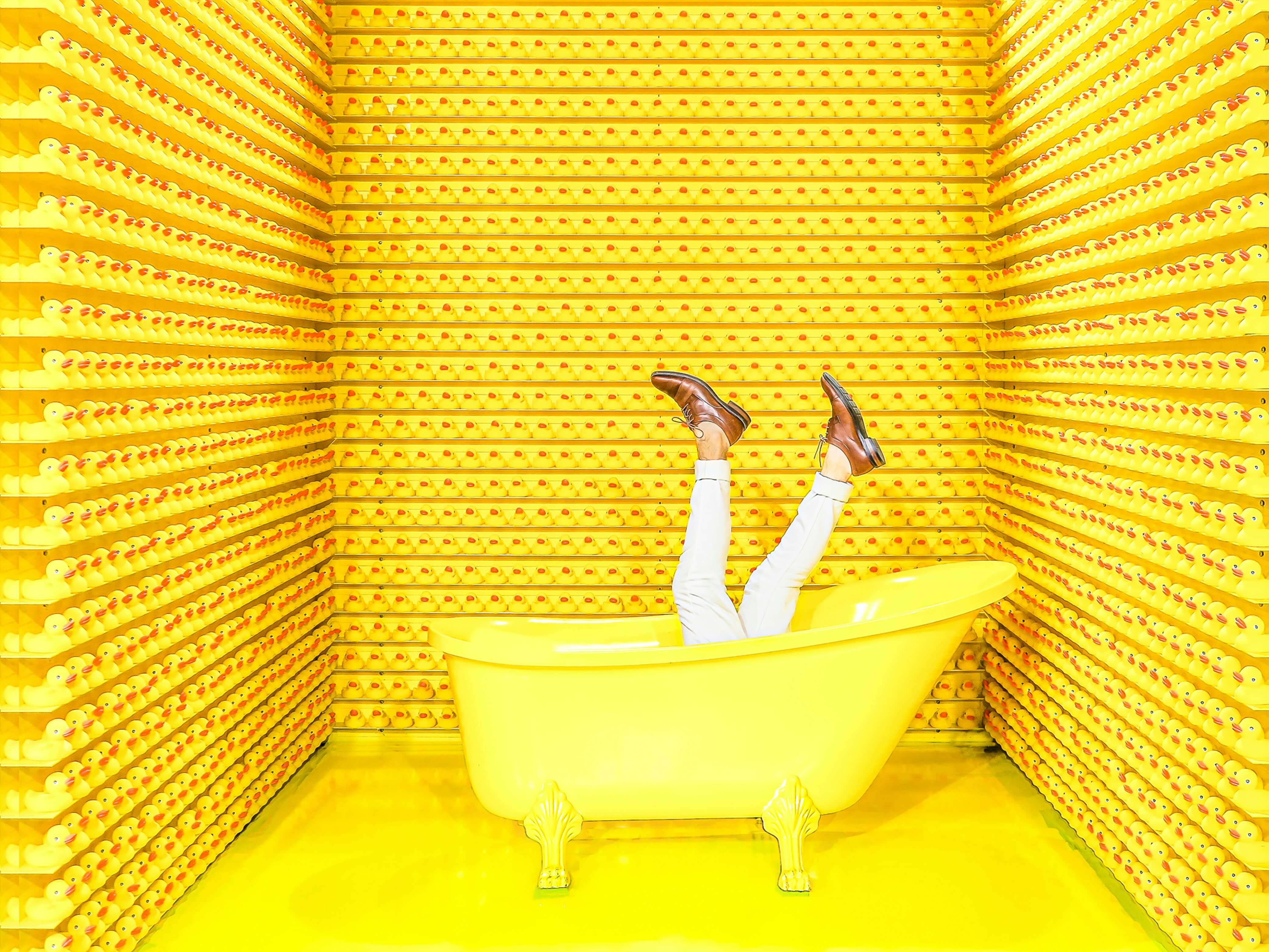 소변 냄새와 양으로 알아보는 건강 상태｜소변 냄새와 양에 따른 의심 질환 정리