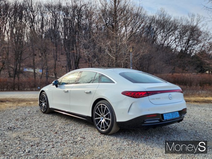 전기차 'EQS 450+ AMG라인'