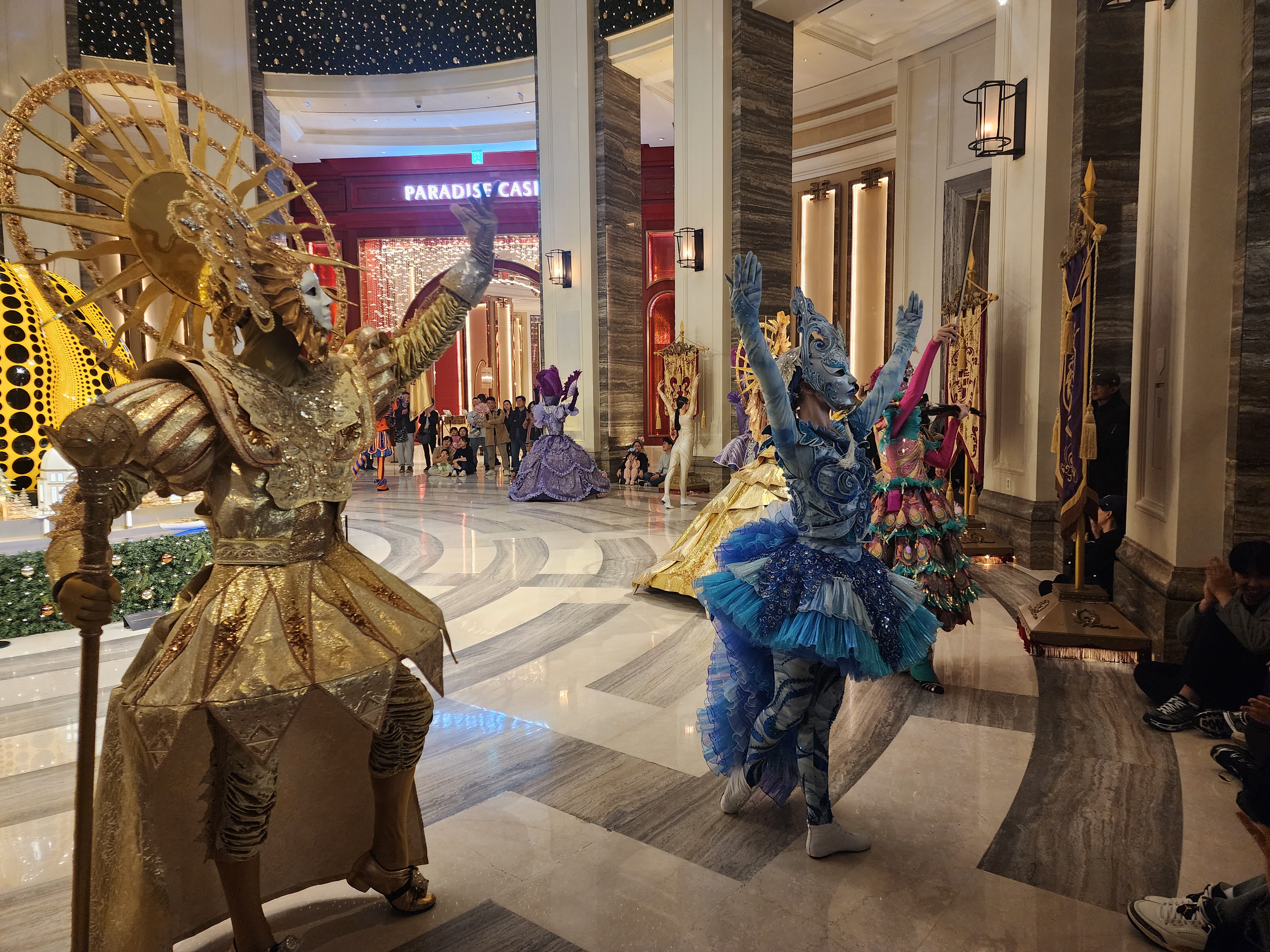 인천 파라다이스시티 호텔 가면무도회