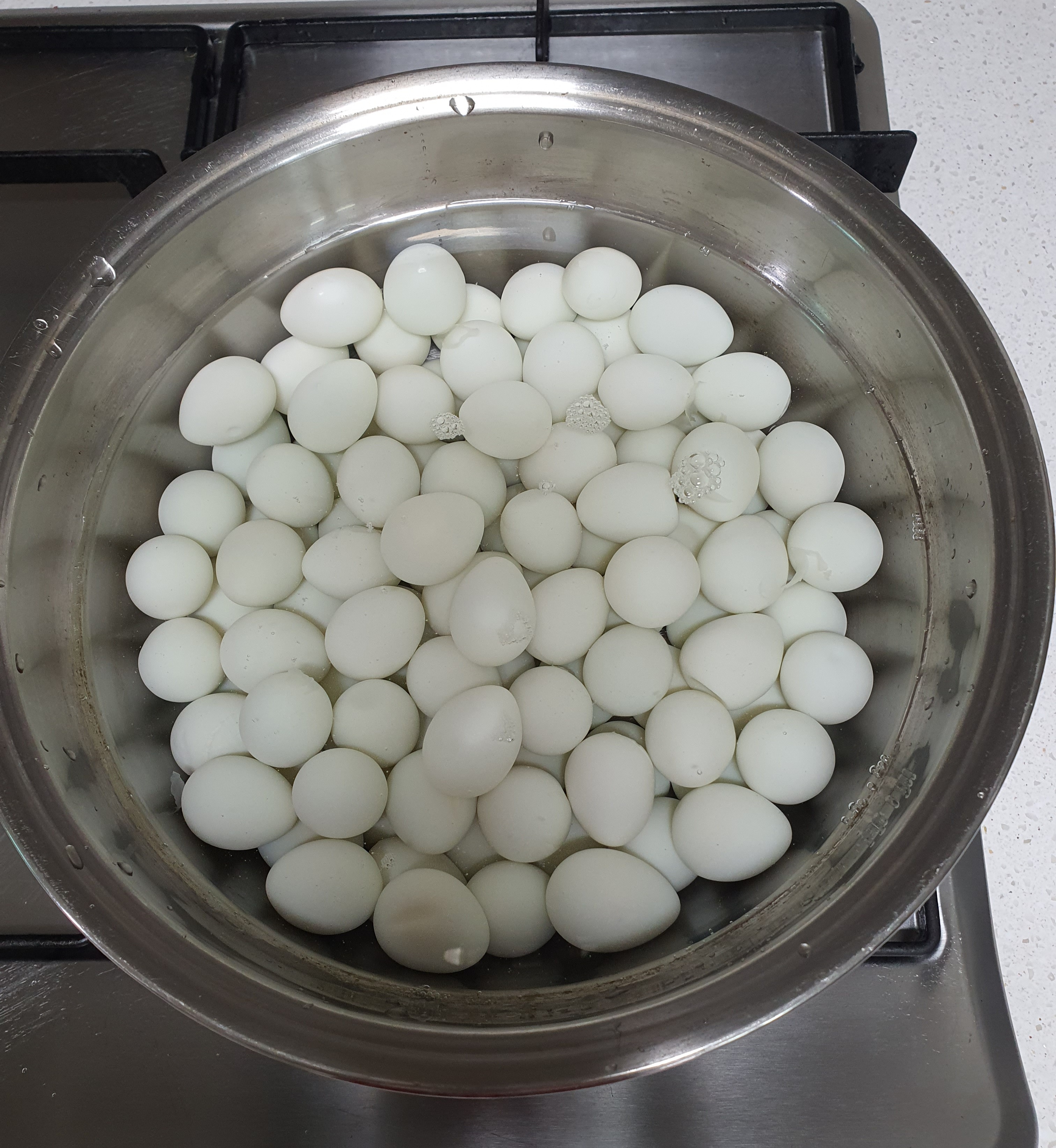 메추리알-조림은-방법이-간단해요.