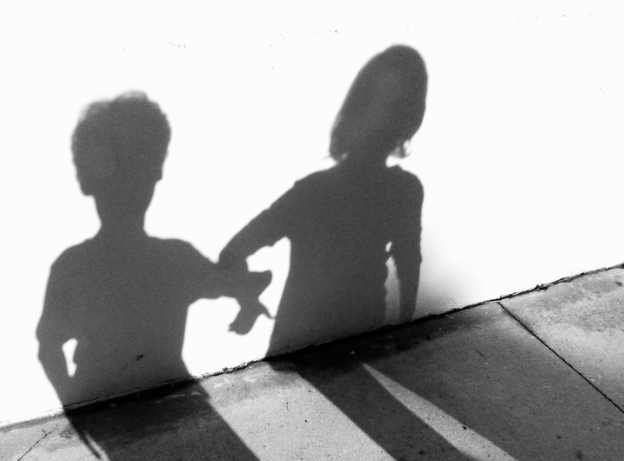 그림자놀이&amp;#44; 아이들의 상상력과 창의성을 자극하는 즐거운 경험