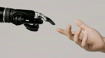 감정 인식 AI의 두 얼굴: 기술의 진보와 인간의 존엄성