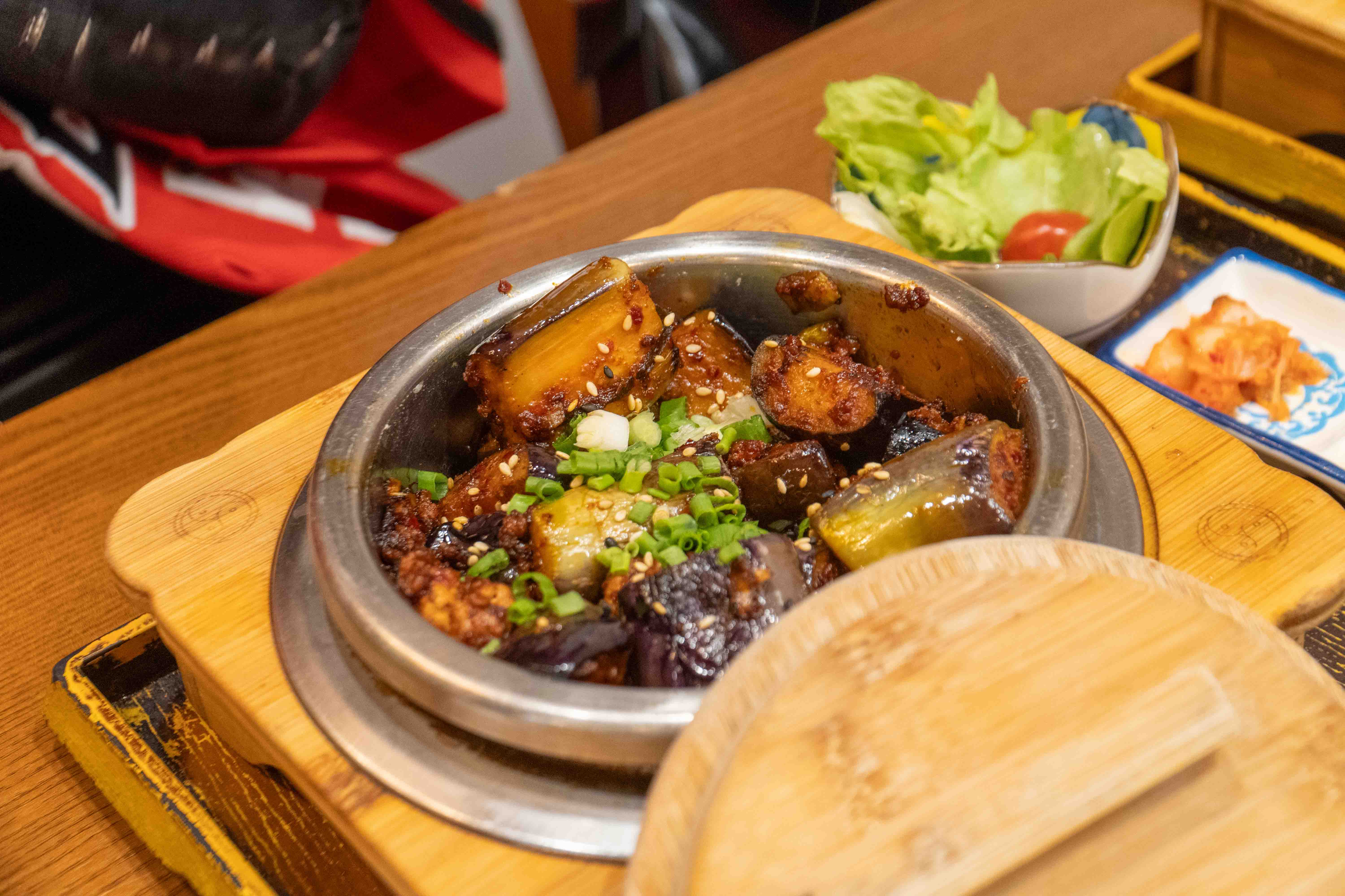 담솥 매운가지솥밥