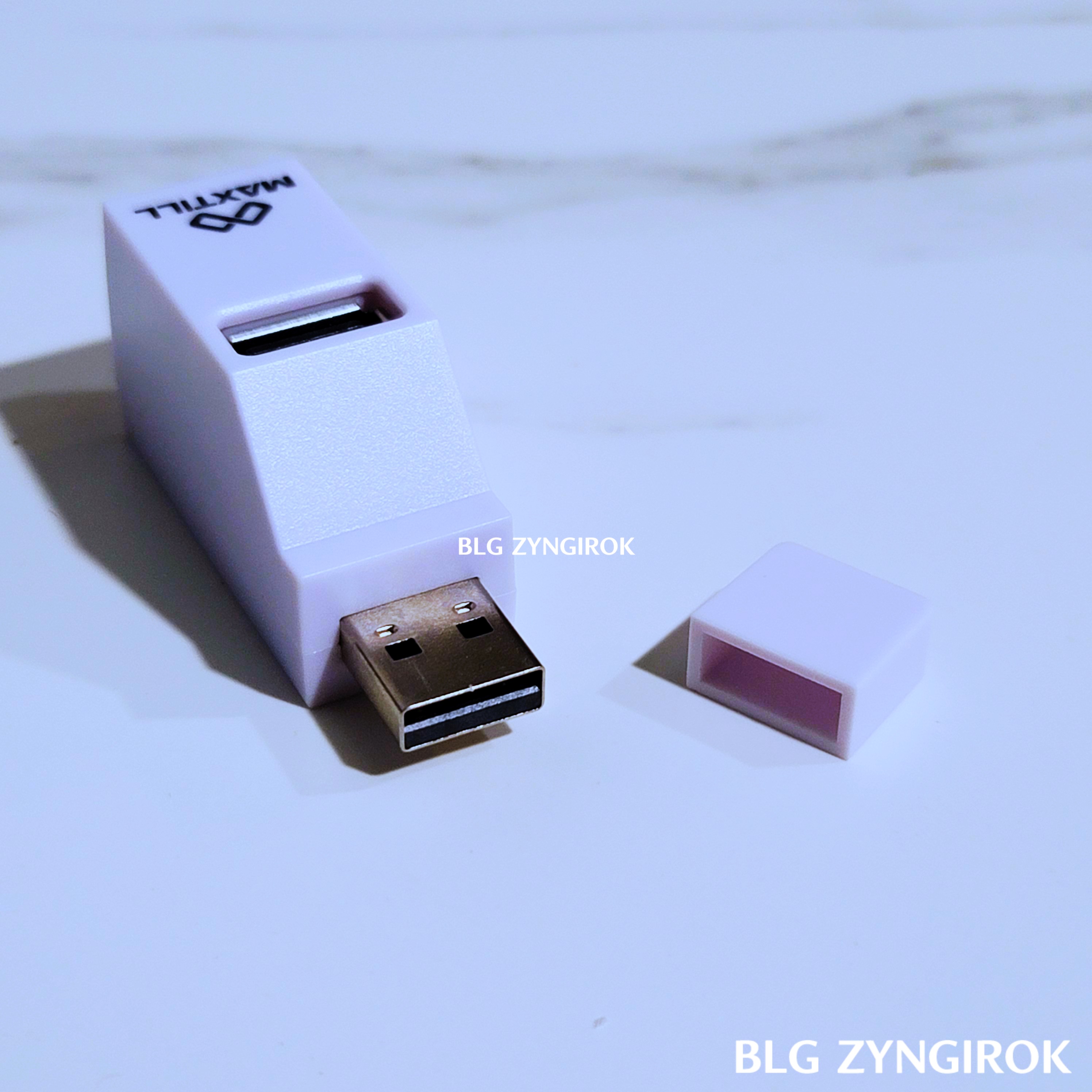 USB-허브-뚜껑을-빼논-모습이다.