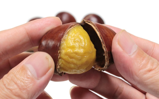 밤껍질 쉽게 벗기는 방법, 밤 전자렌지 굽기, 전자렌지 밤굽기, 군밤 만들기,팁줌 매일꿀정보