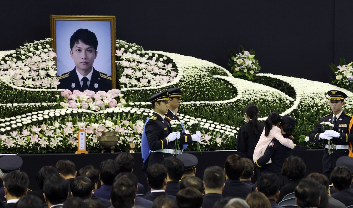 김진석 소방위 영결식