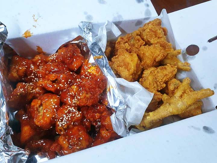 진심 가득 건강 담은 맛 광주 광산구 맛집 추천 생방송투데이 엄마가 손질하고 아들이 튀긴 시장 통닭 촌닭 치킨, 육계 치킨 오늘방송 자족식당