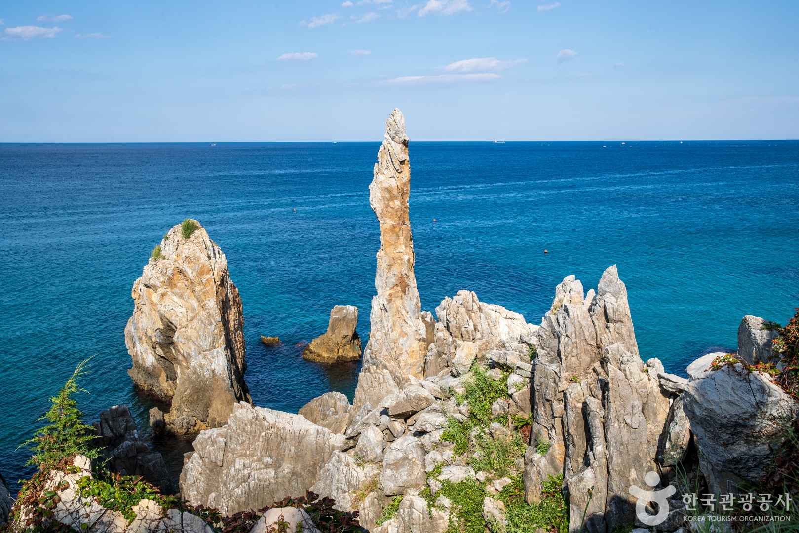 강원도 가볼만한곳 베스트10 동해 추암 촛대바위