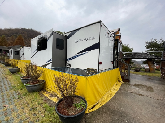 파주 동화힐링캠핑장 카라반 글램핑