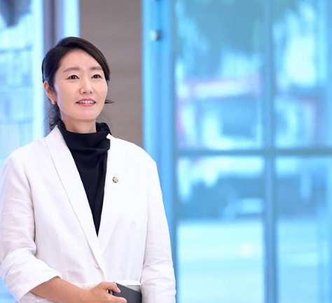 강선우 국회의원 프로필