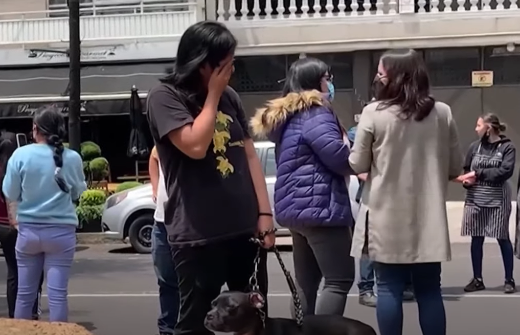 멕시코 지진으로 시민들 대피