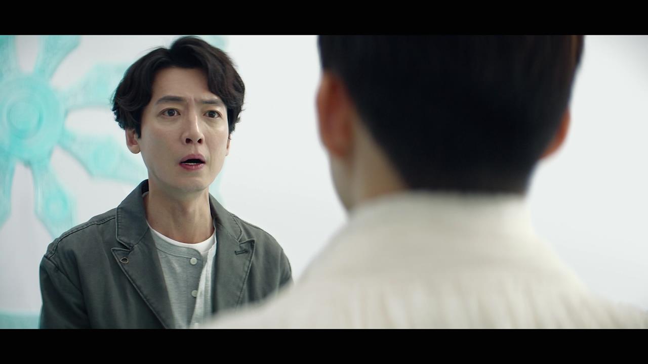 상대와 대화하는 노무진 역 정경호의 3회 장면