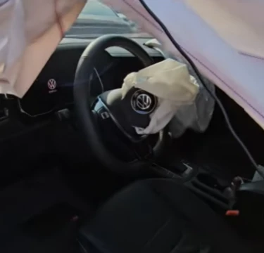 핸들 에어백 전개