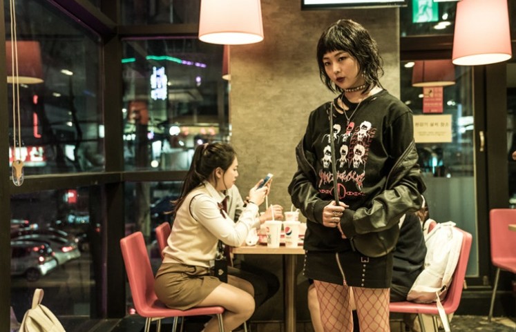 금새록