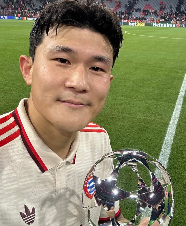 김민재 뮌헨 매각 확정? 이유와 다음 행선지는? 관련 사진