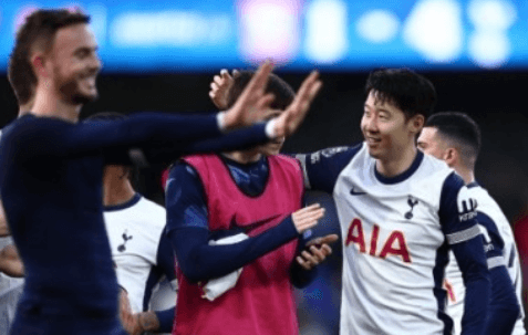 손흥민 토트넘 대승 2도움 맹활약