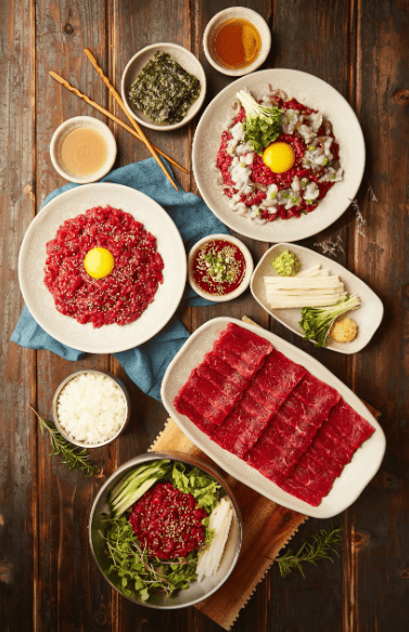 광장 시장 맛집 " 부촌육회 본점 " 음식 사진