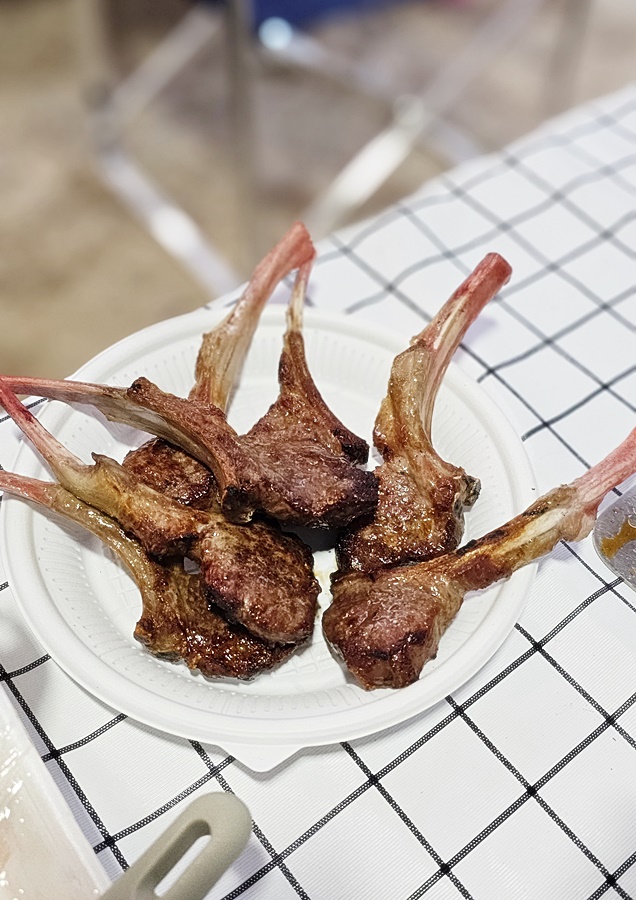 아이들이 달려들기 적전 프랜치랙