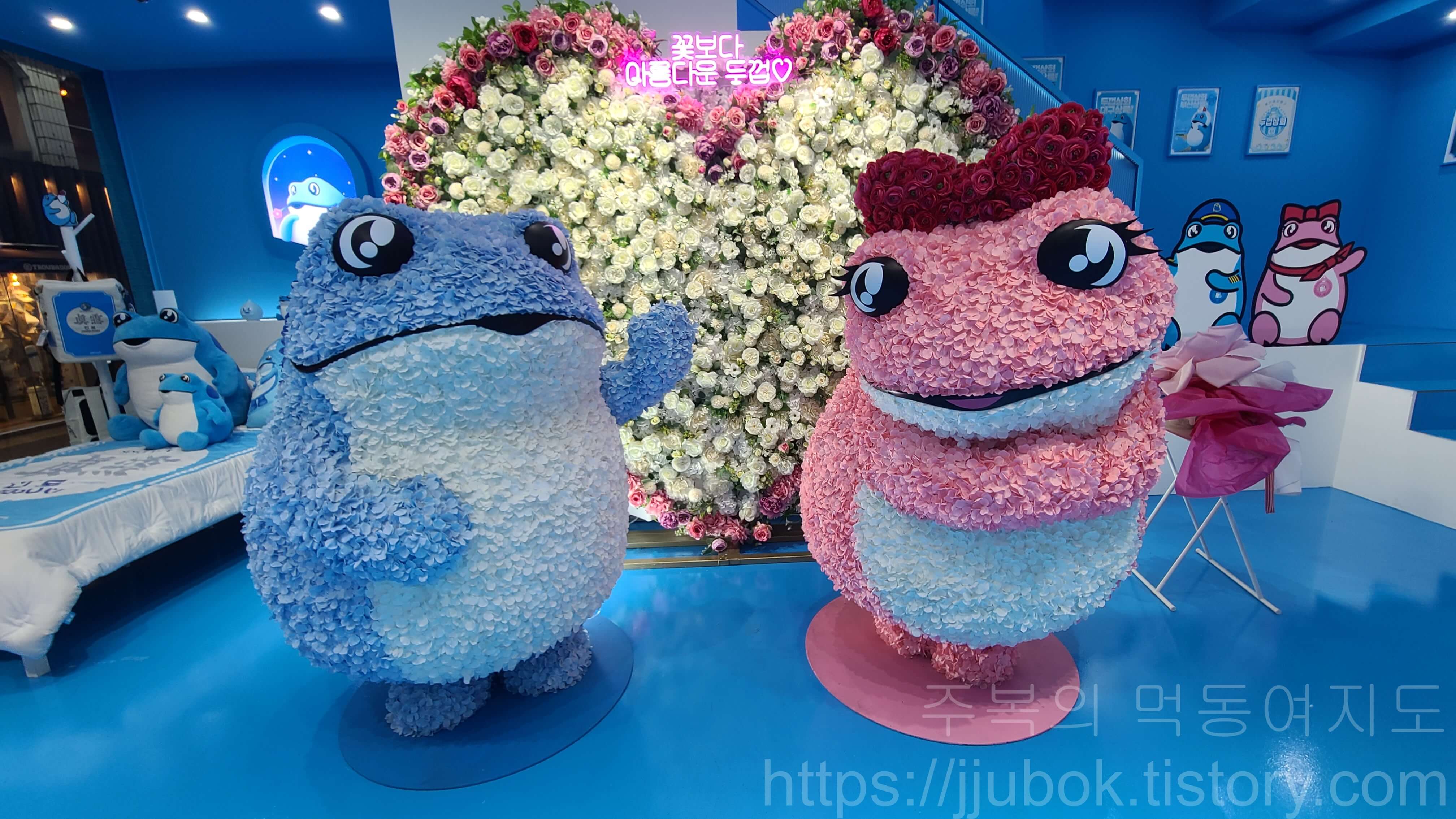 부평-두껍상회-1층-포토존