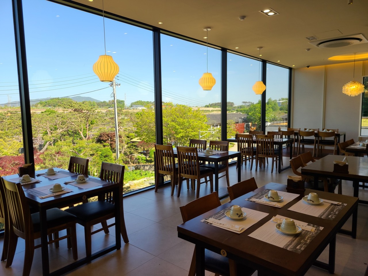 바람개비마을 근처 맛집