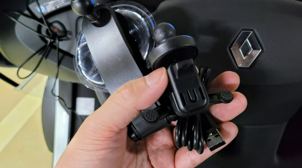 갤럭시 폴드2 거치대 나비 와이드 무선 고속충전 거치대 리뷰 사진 3