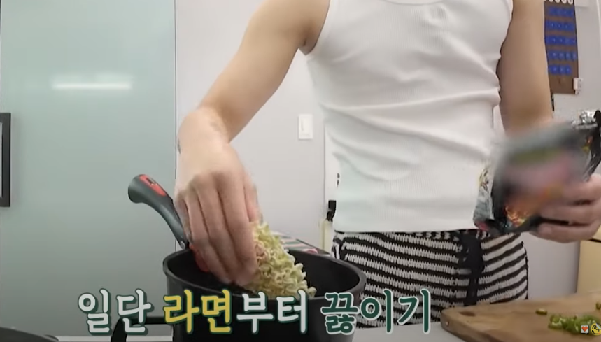 불닭냉라면 레시피 조리시작1