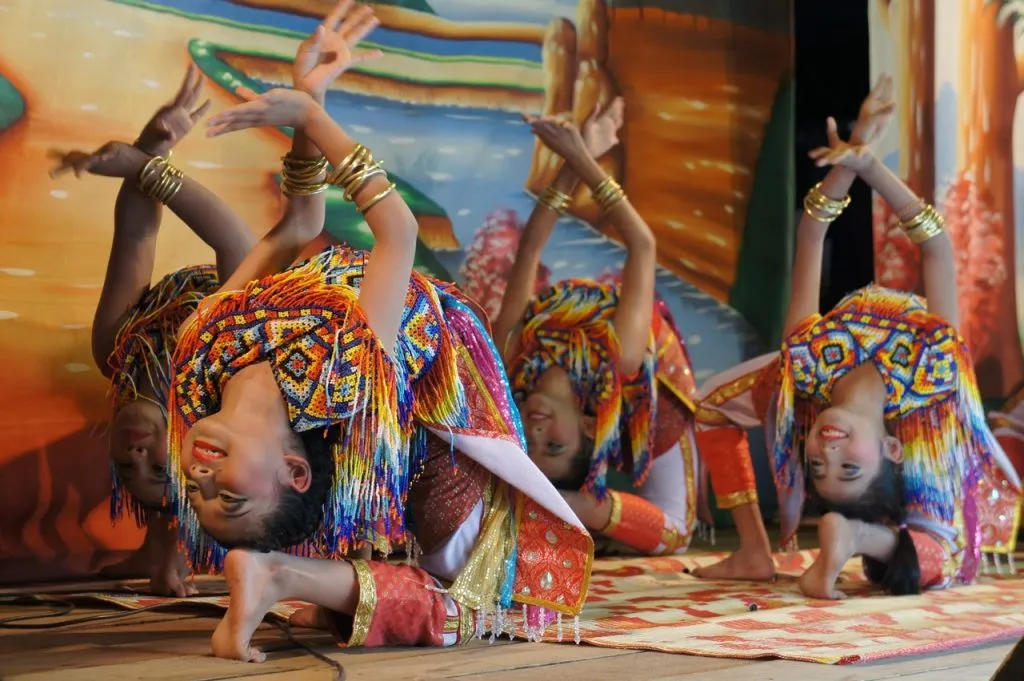 유네스코 무형문화유산 태국 남부의 무용극 노라