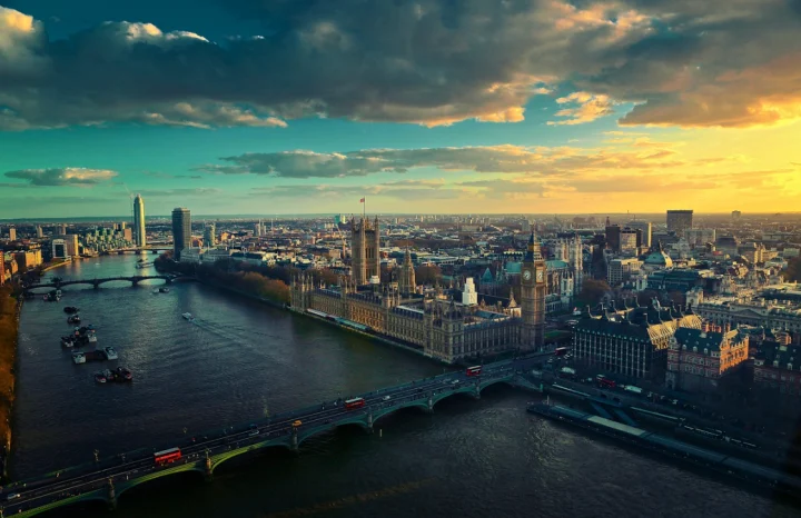 영국 런던