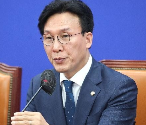 김민석-프로필-사진