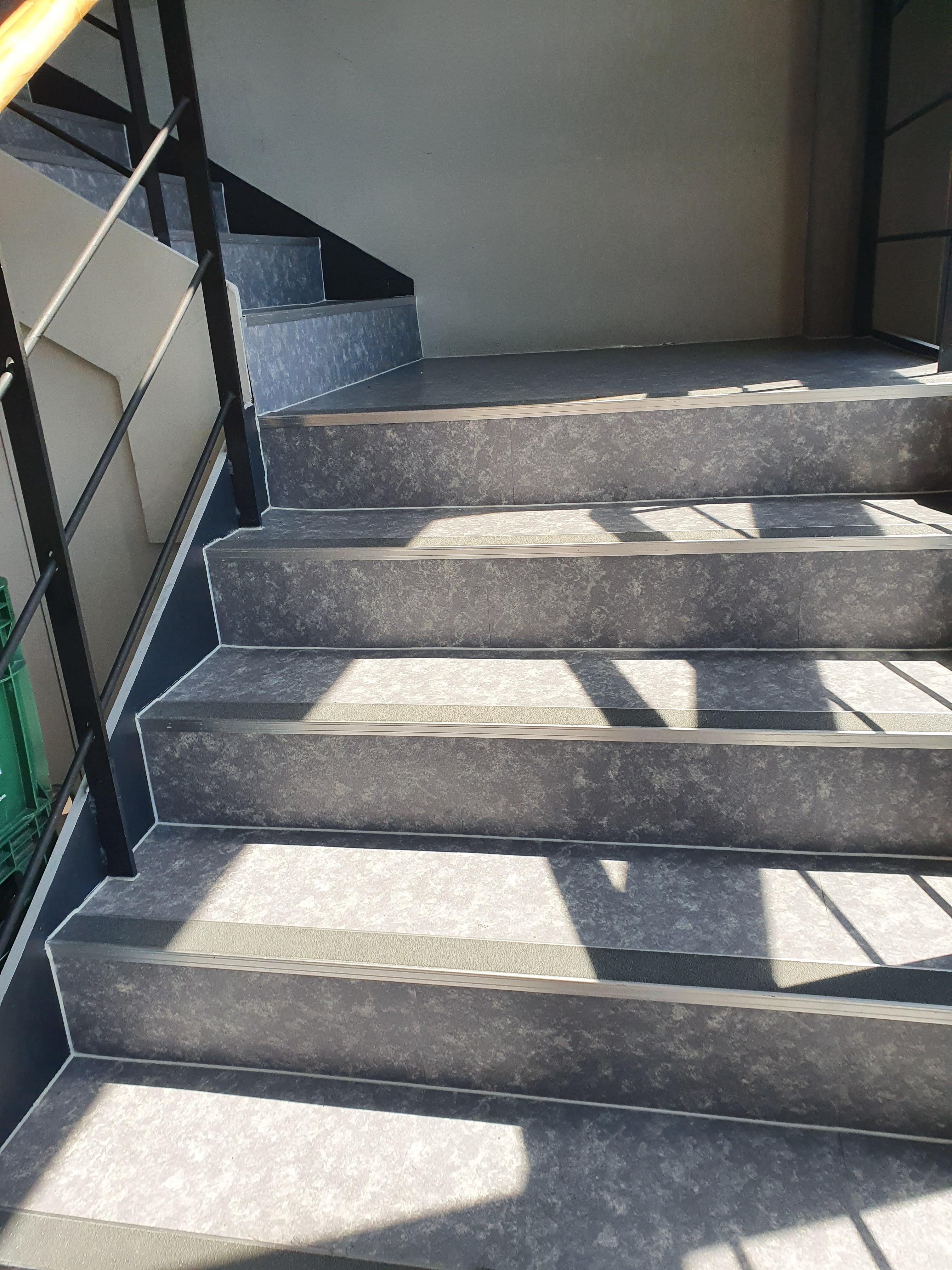 은행나무집 수원점 2층으로 되어 있음.