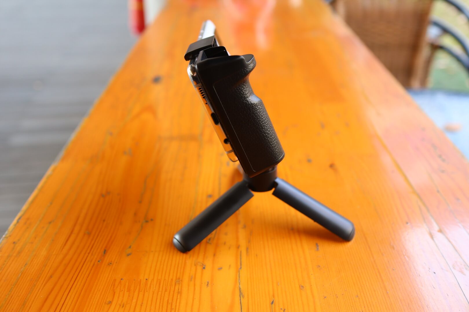 다이소-핸드폰-삼각대-각도조절2