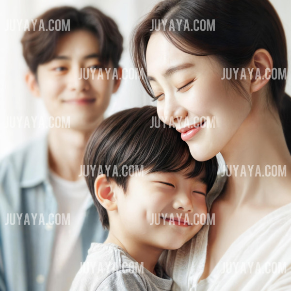 부모와 아이가 함께 미소 짓는 행복한 가족의 모습. 사랑이 가득한 가족의 일상.