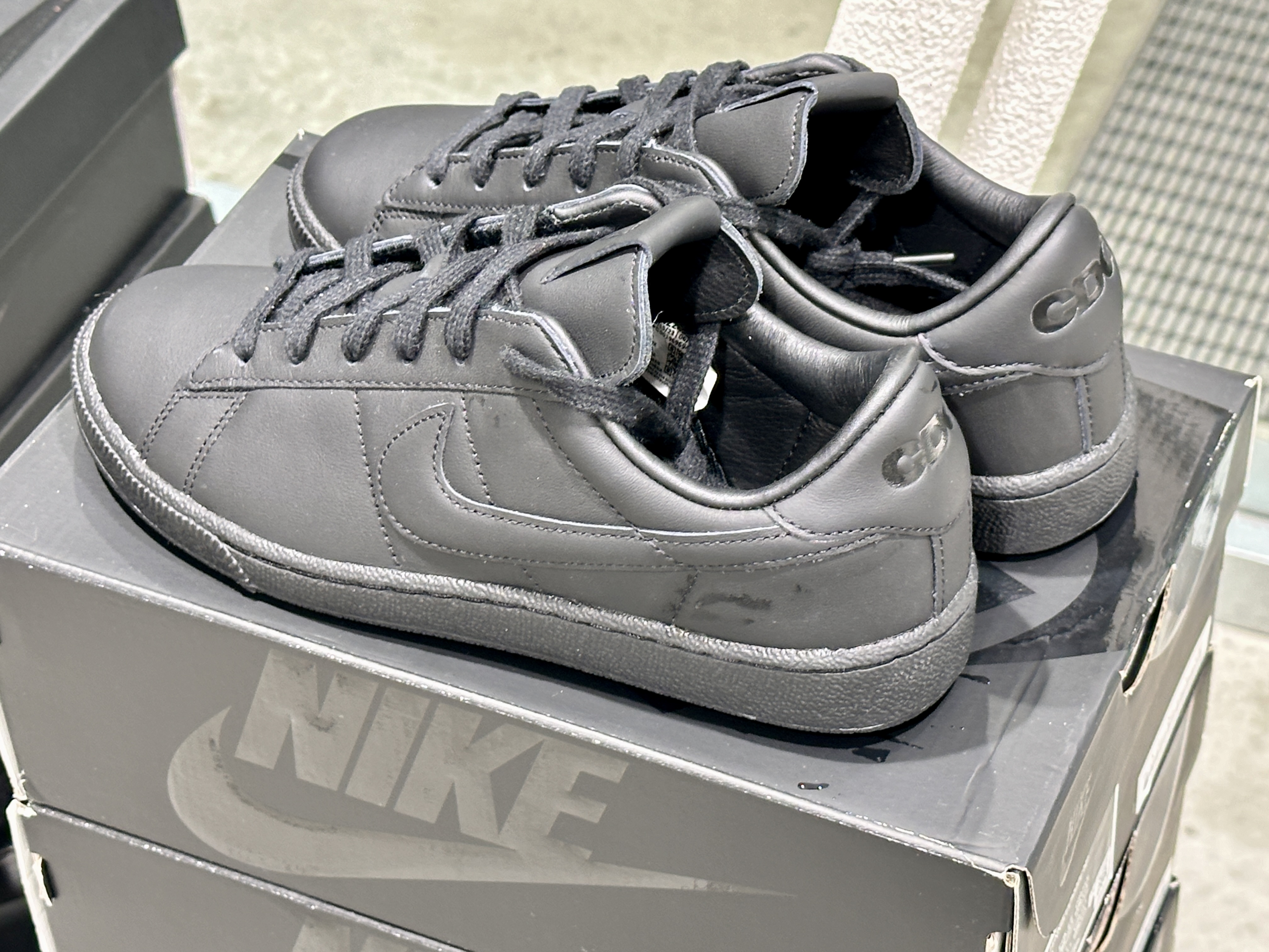 꼼데가르송 나이키 콜라보 블랙포스