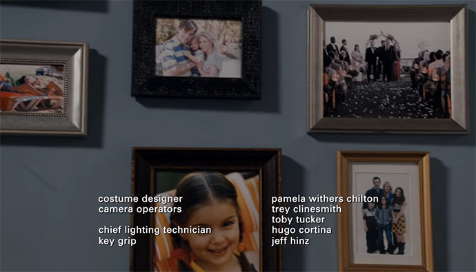 벽에-걸린-모패가족-어린시절-사진1