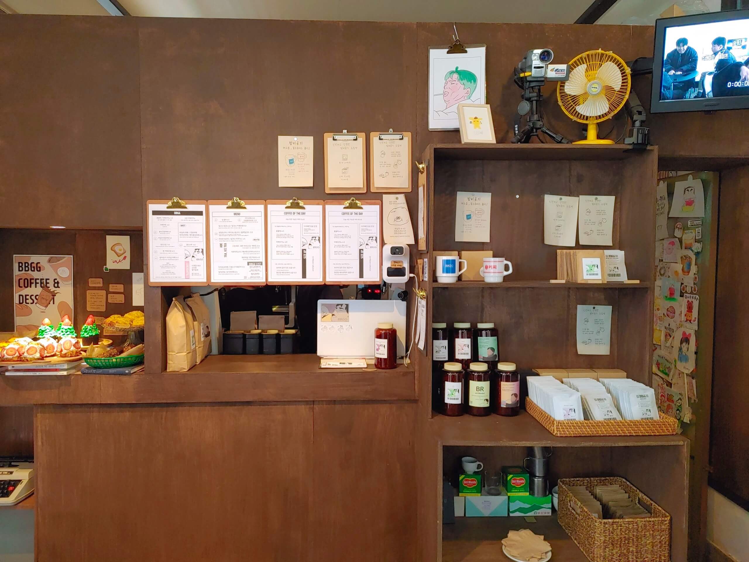 김해-봉황동-봉리단길-밤비공기-카운터