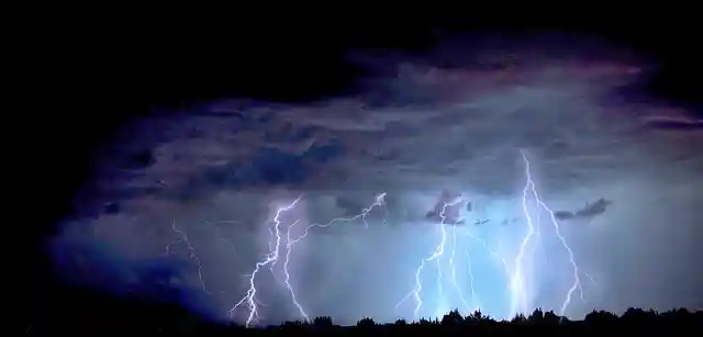 태풍&amp;#44; 홍수&amp;#44; 호우&amp;#44; 강풍&amp;#44; 풍랑&amp;#44; 해일&amp;#44; 대설&amp;#44; 지진 등이 보험의 보상 대상 입니다.