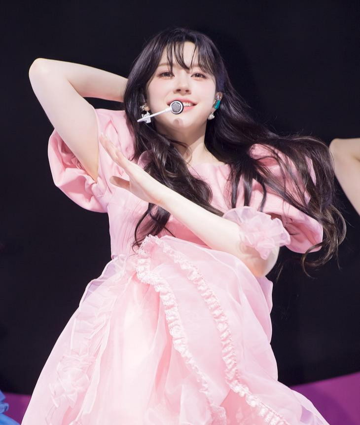 문샤넬 피프티피프티
