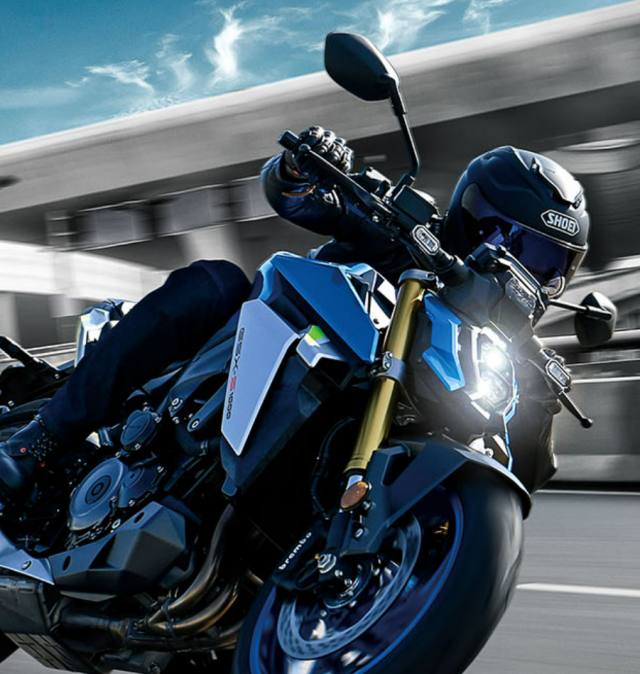 2022-스즈키-GSX-S1000-앞모습