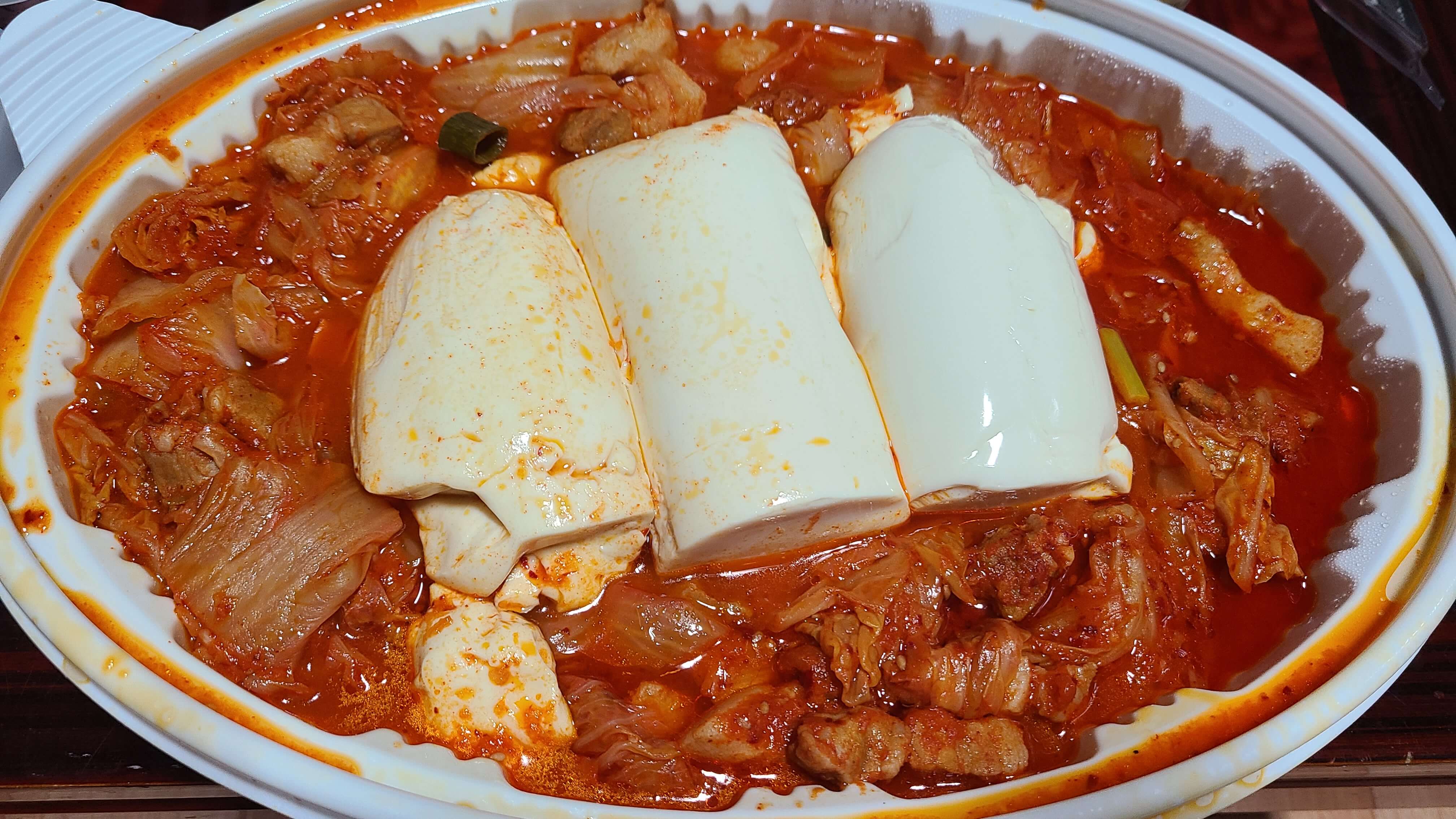 옥수동-묵은지-김치찜-삼겹2배-김치찜