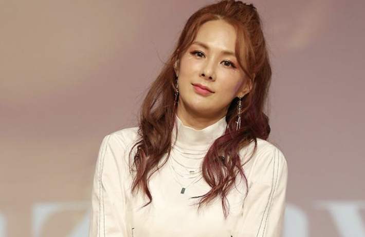 가수 채연