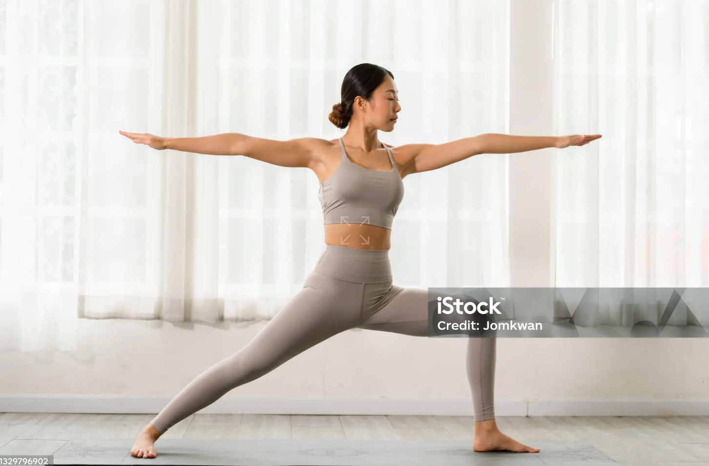 요가 전사 자세