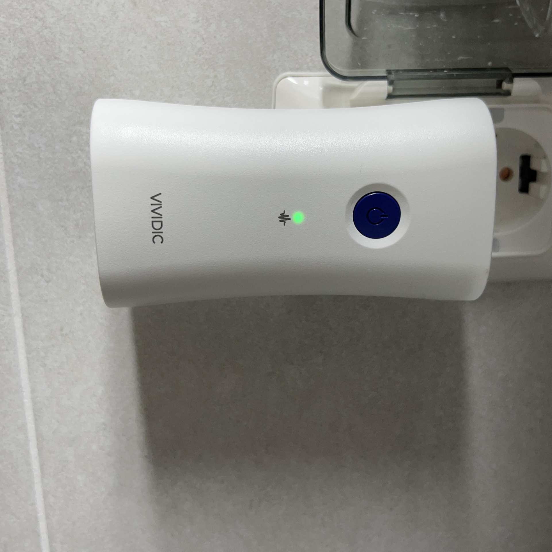 화장실 비비딕 해충퇴치기 설치