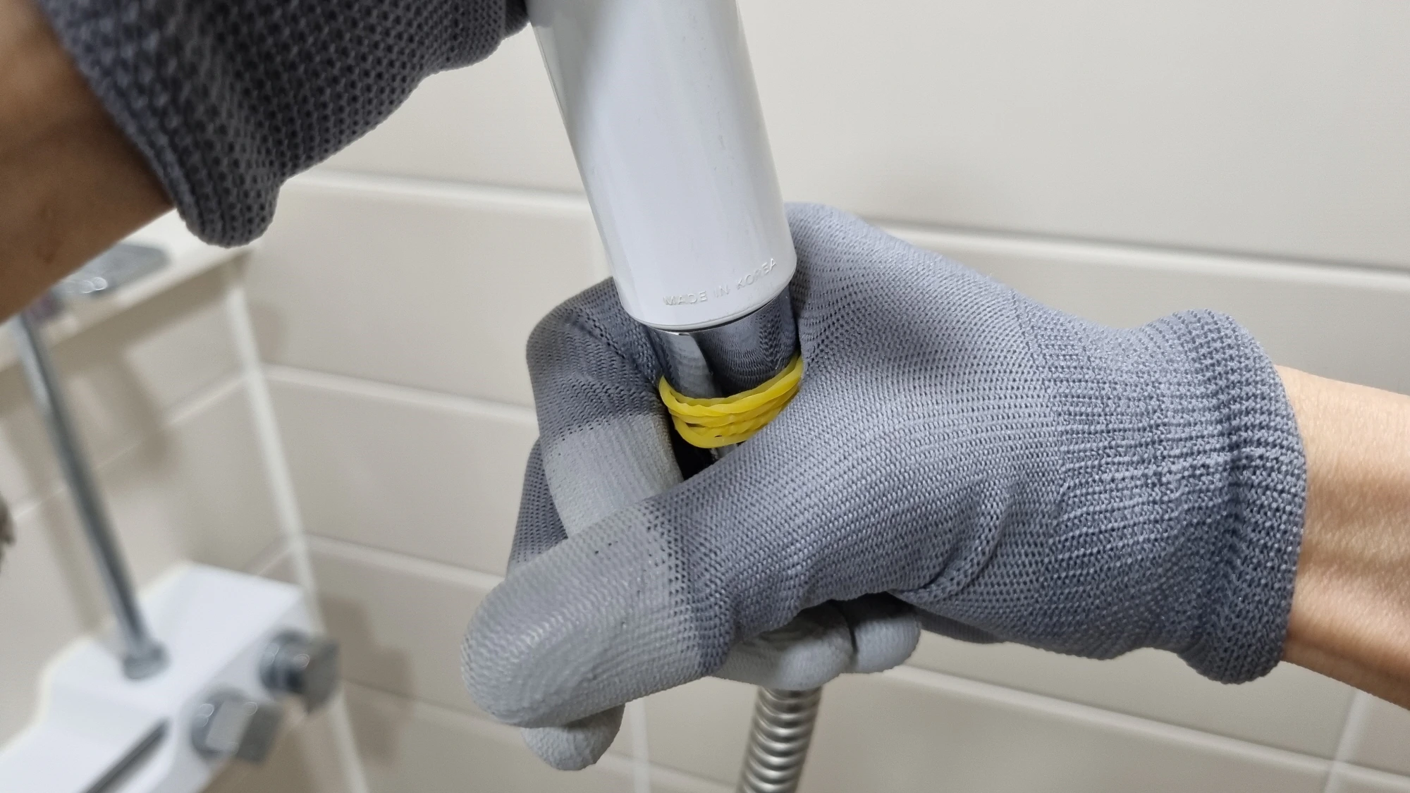 고무줄 사용하는 모습