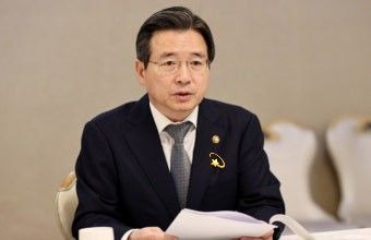 김용범 정책실장 AI 시대 초과이윤 국민배당금제 도입 논란과 코스피 8000선 급락 배경 분석