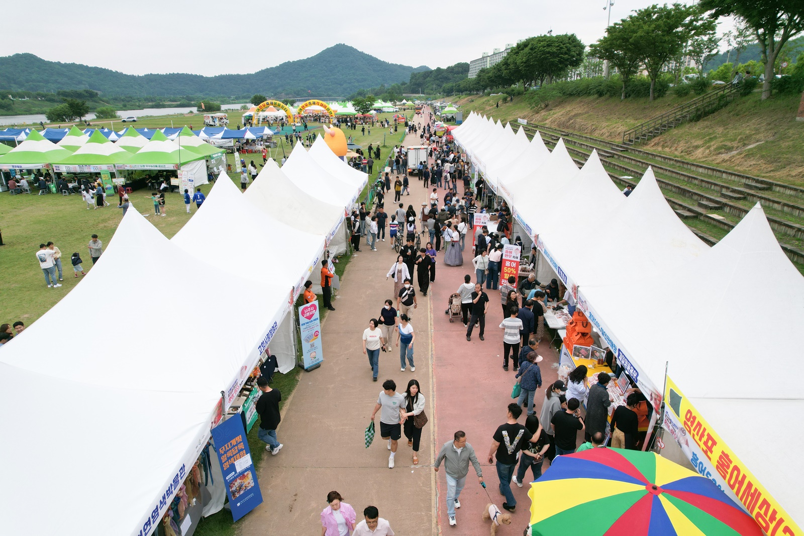 윤병태 시장의 약속, 착한가격과 풍성한 체험행사로 관광객 마음 사로잡다.
