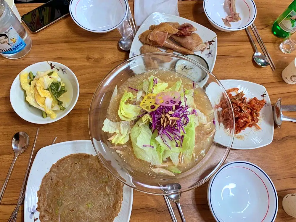 식객 허영만 백반기행 162회 신성우 편 새콤 시원한 초계탕, 초계닭무침, 막국수 동두천 소요산 노포 맛집 소개