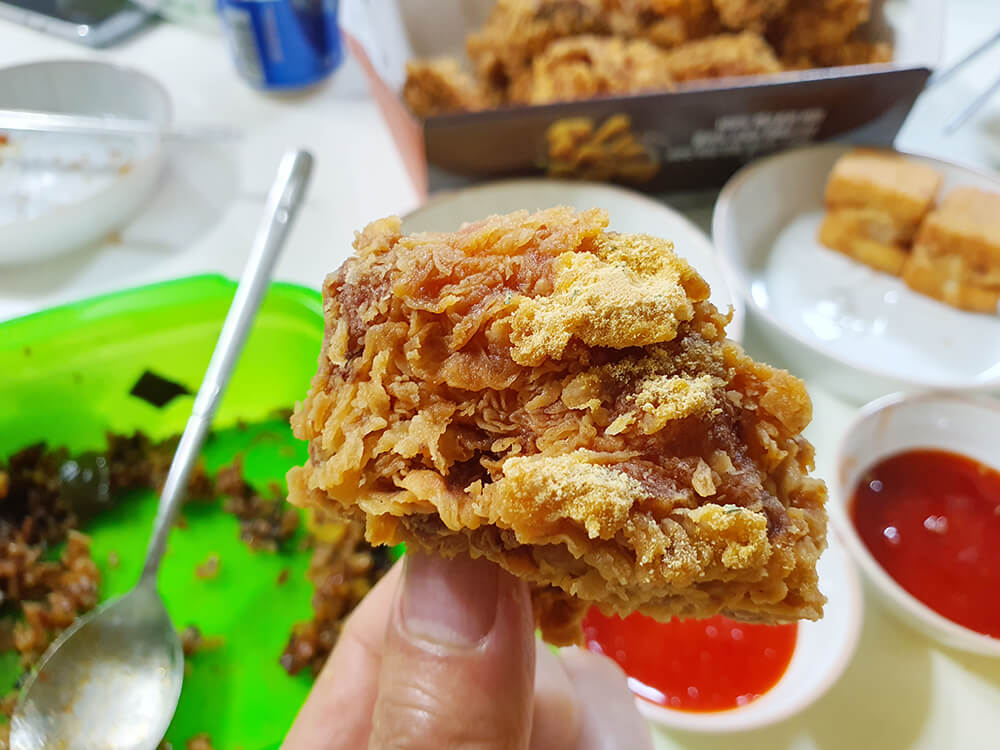 BBQ 핫황금올리브치킨-1