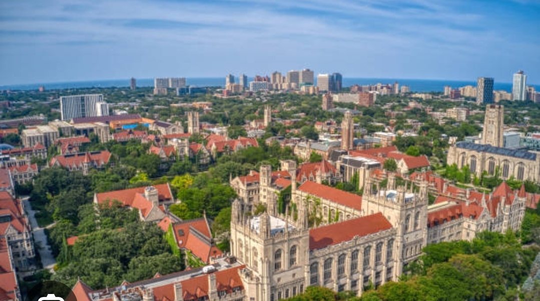 시카고 대학교 전경을 담은 사진