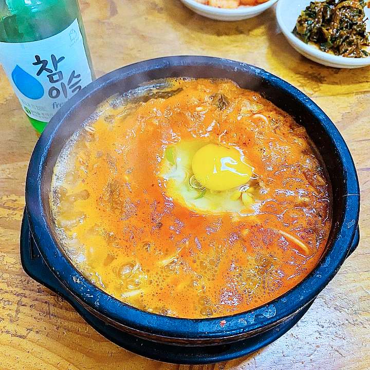 백반기행 박은영 편 콩나물 해장국 24시간 영업 전주 콩나물 국밥 보쌈 관악 서울대입구 맛집 소개