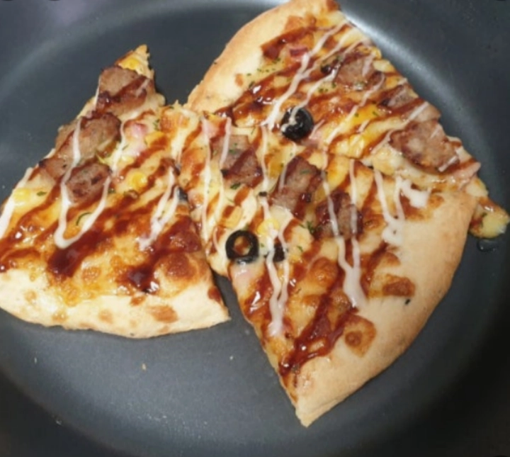 식은피자-후라이팬으로-데우기